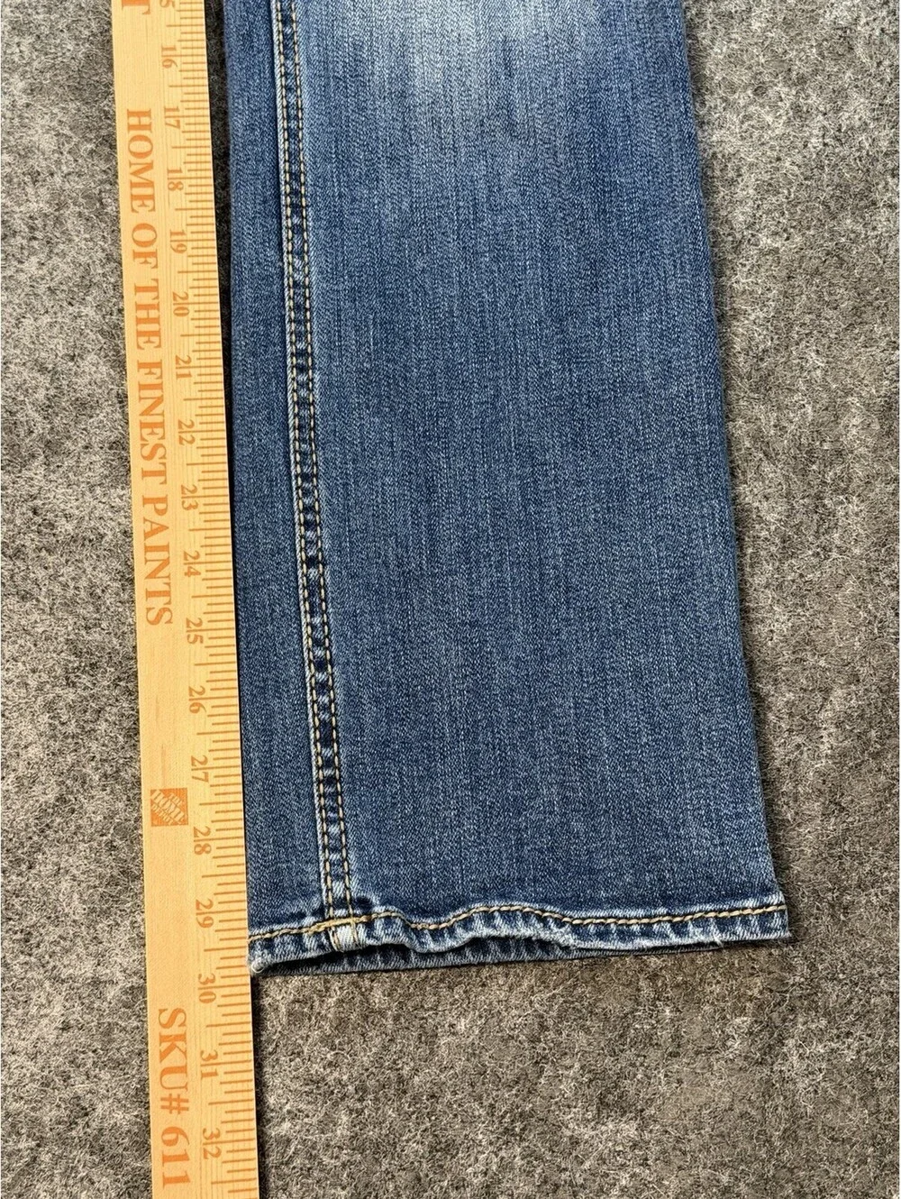 BKE Jake Straight Jeans Mens 32x30 Blue Distressed Ripped Stretch Denim